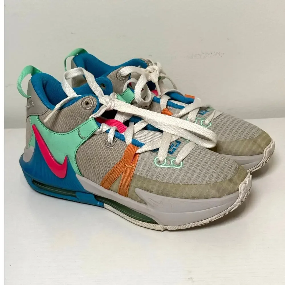 Nike LeBron Witness 7 Grey Fog Multi-Color Youth 5